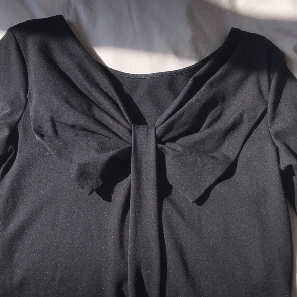 Massimo Dutti little black dress with bow detail - Picture 6 of 7